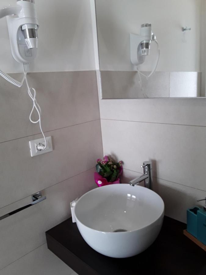 פולינאנו א מארה Casa Mina Affittacamere מראה חיצוני תמונה